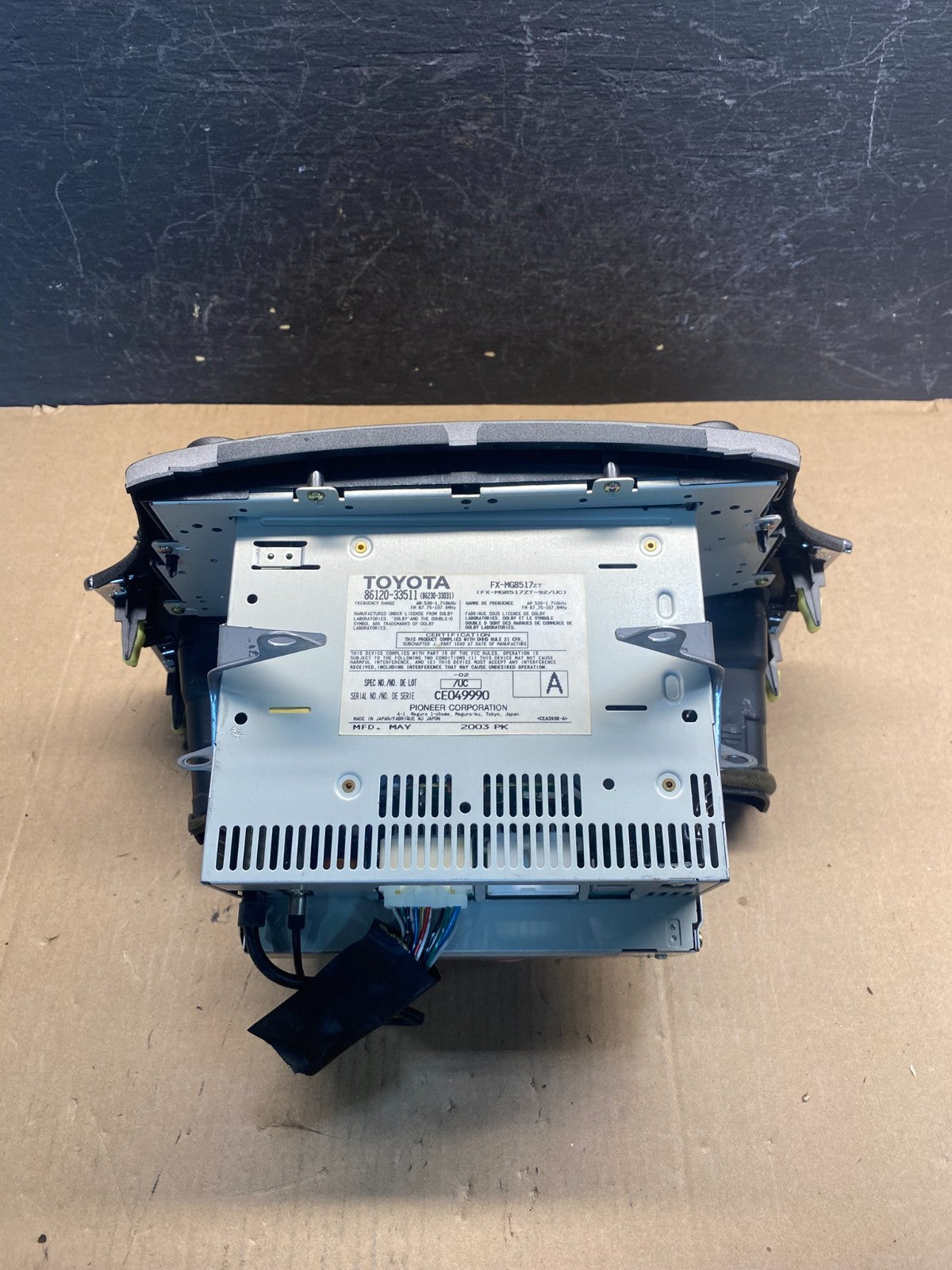 2004 to 2006 Lexus ES330 Es300 Radio Receiver Tape CD Air Vent AE7709 DW6