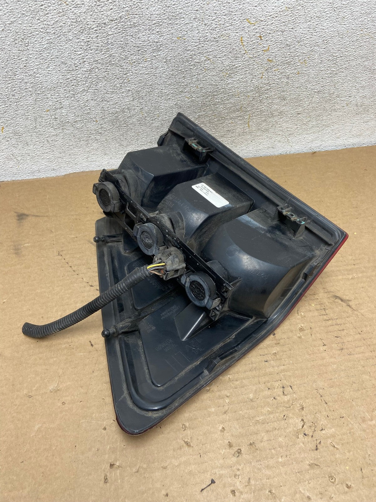 2005 to 2006 Jeep Grand Cherokee Left Driver Side Lh Tail Light AH4241 LK4