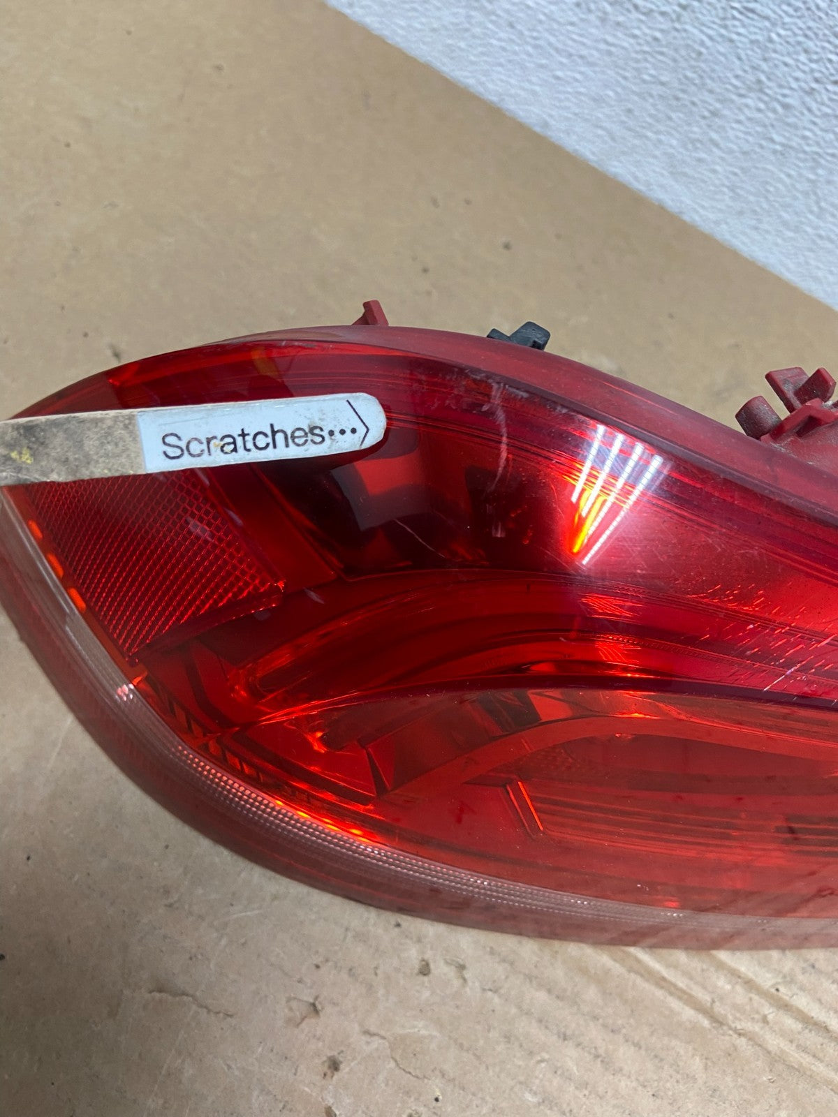 2011 to 2016 Volkswagen Eos Left Driver LH Side Tail Light AD4005 DG3