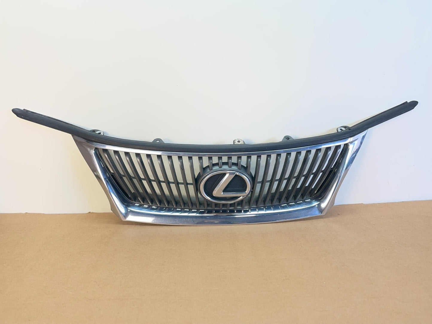 2006 - 2008 Lexus IS250 IS350 Front Upper Chrome Grill Grille AF8560 DG0