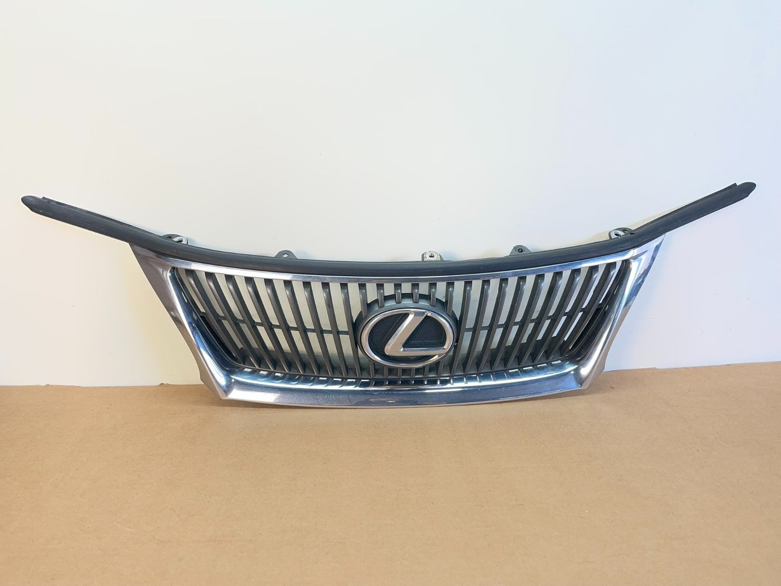 2006 - 2008 Lexus IS250 IS350 Front Upper Chrome Grill Grille AF8560 DG0