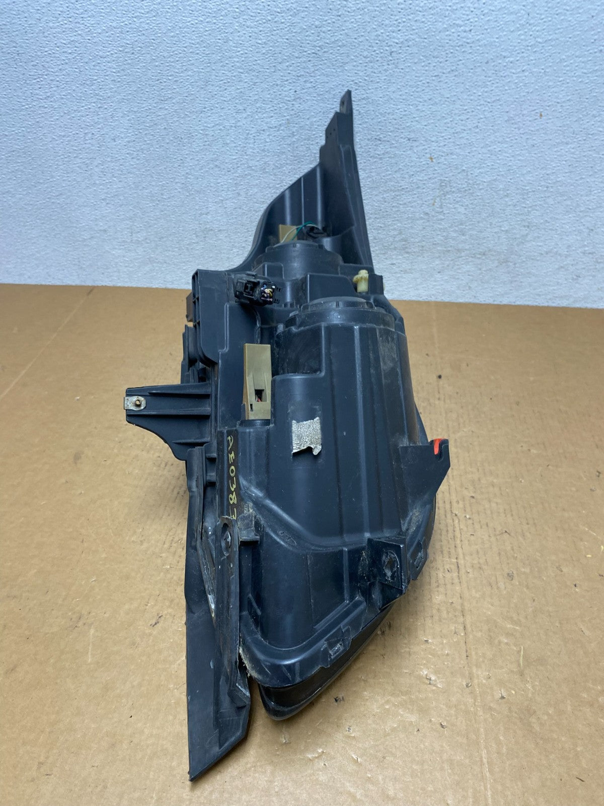2013 2014 2015 Chevrolet Malibu Headlight Projector Left Driver Side AE03836