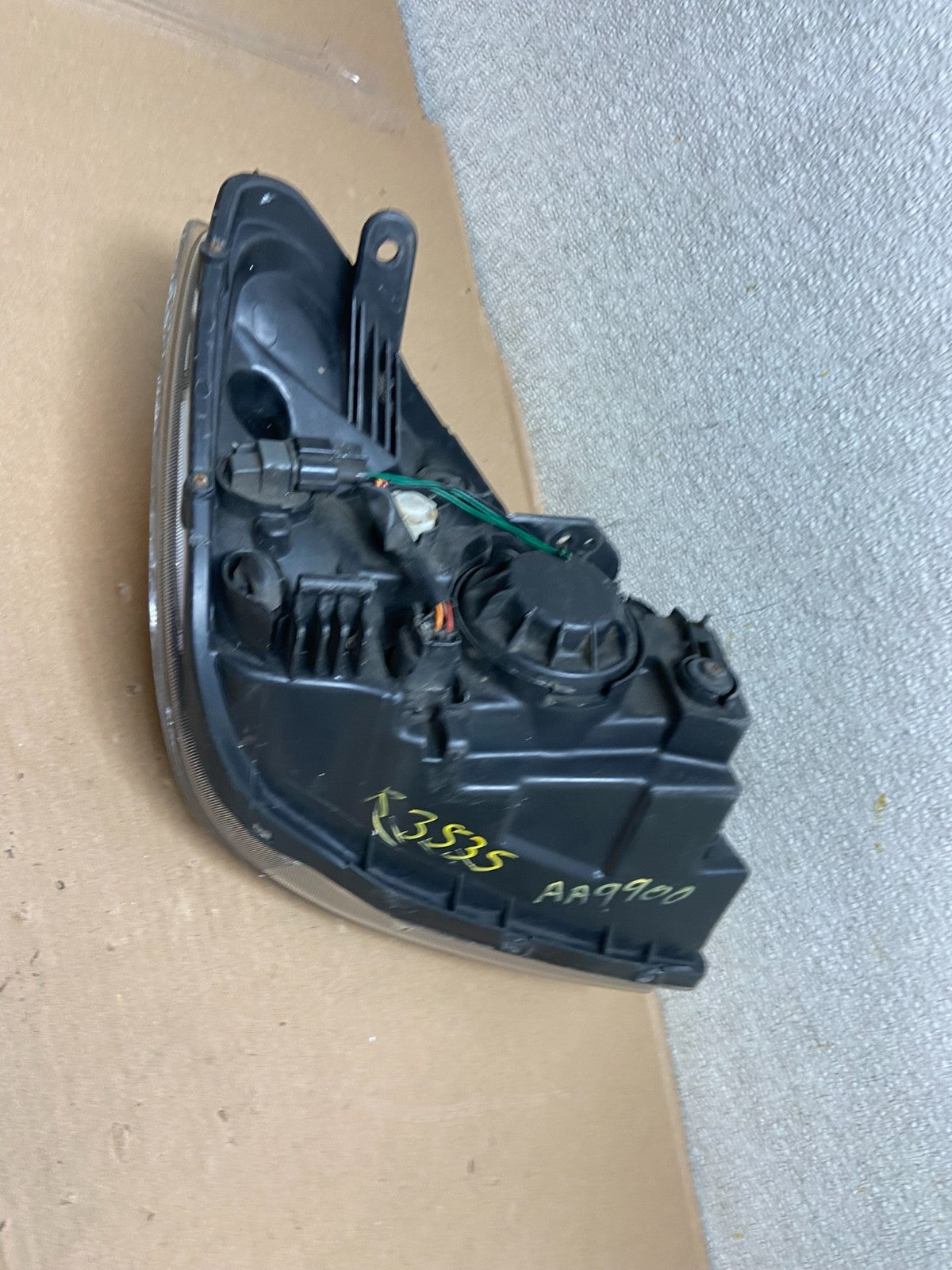 2010 to 2011 Kia Rio Left Driver LH Side Halogen Headlight AA9900 DG7