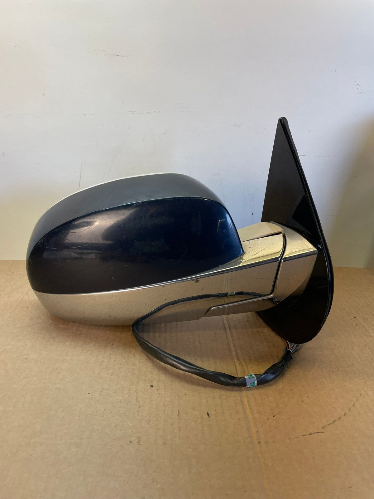 2007 - 2014 Cadillac Escalade Right Passenger Door Turn Signal Mirror AH6314 LK0