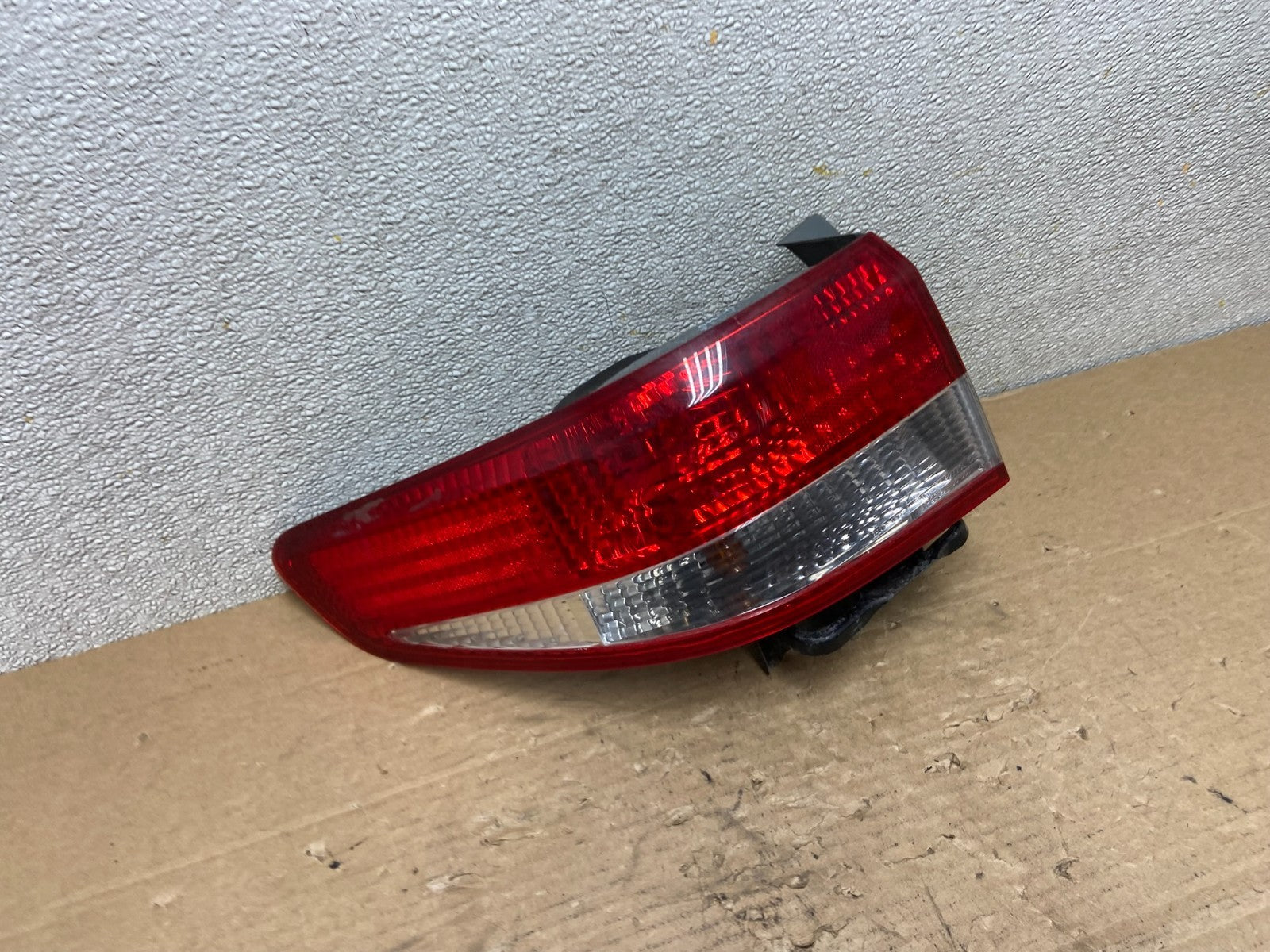 2003 to 2004 Honda Accord Sedan Left Driver Lh Side Tail light AB4676 LK2