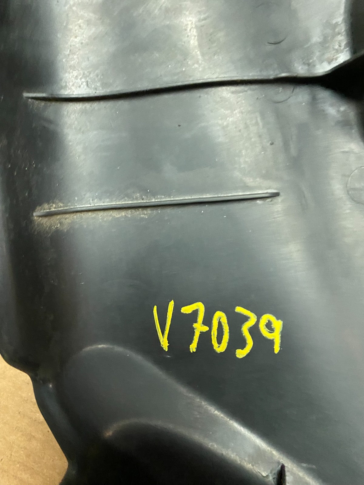 2008 - 2010 Hyundai Tucson Kia Sportage Engine Motor Cover V7039 DG9