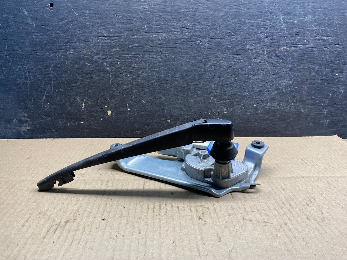 2015 to 2018 Subaru Outback Legacy Window Windshield Wiper Motor Linkage AI52333