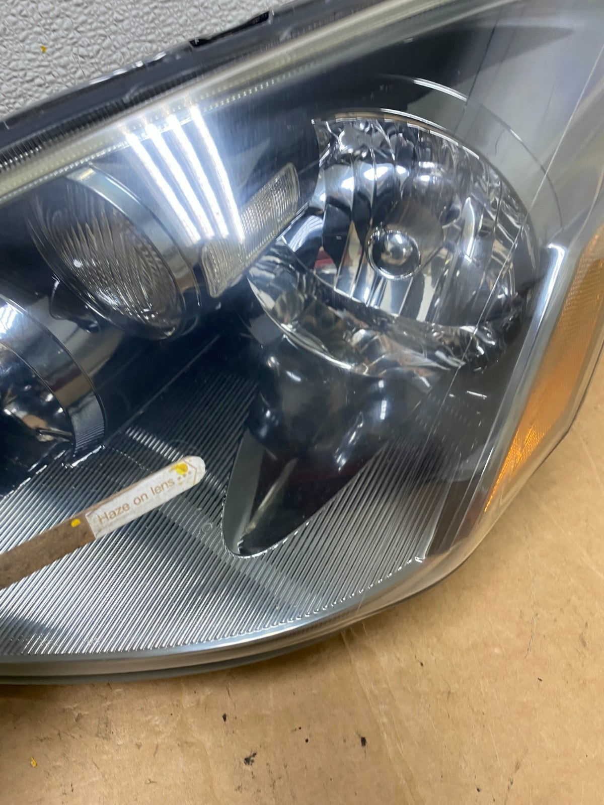 2005 to 2006 Nissan Altima Left+Right Set Halogen Headlights Oem T3720 DW8