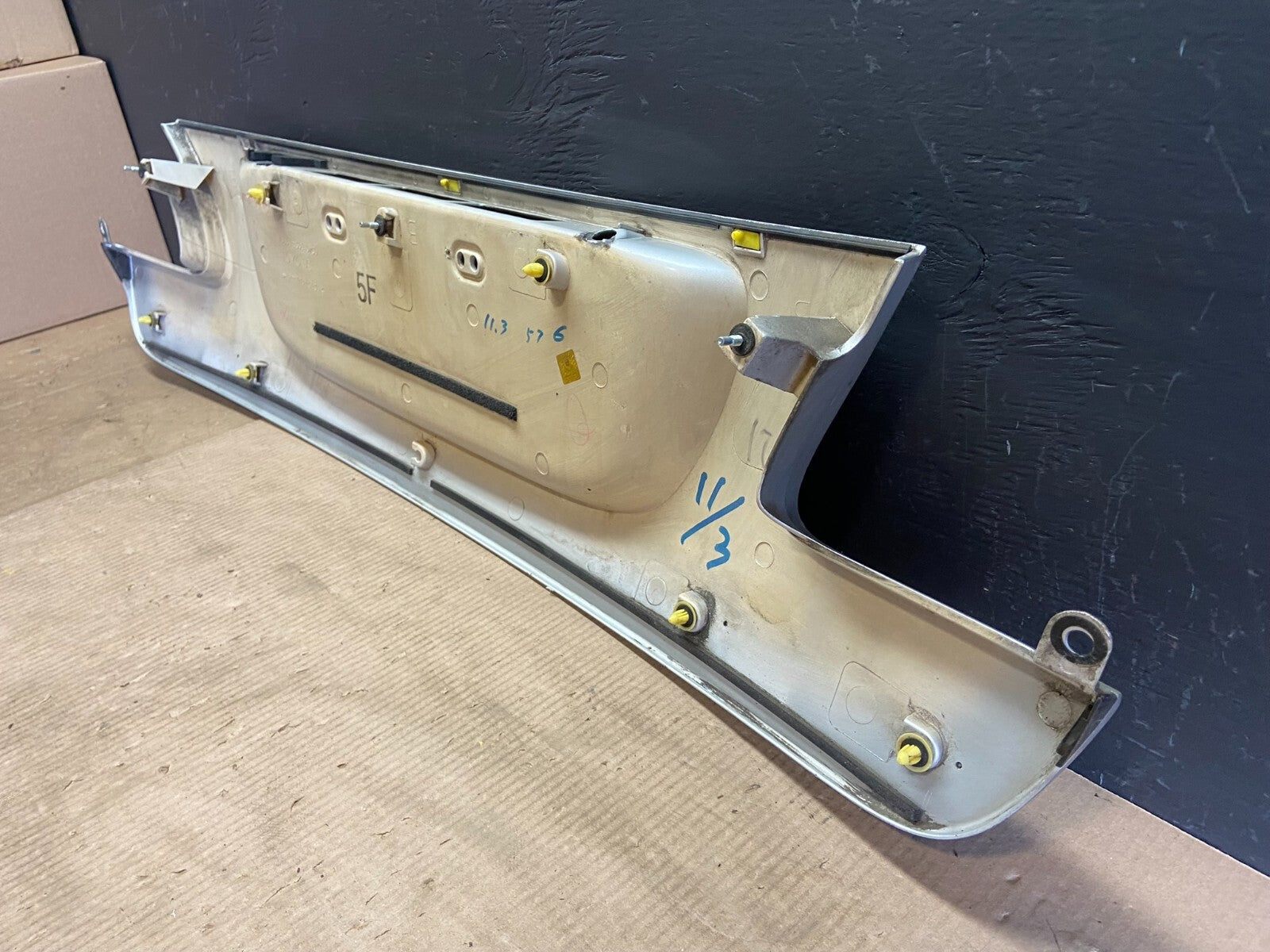 2007 to 2011 Lexus GS430 Trunk License Plate Trim Panel Cover 76801-30140 D94127