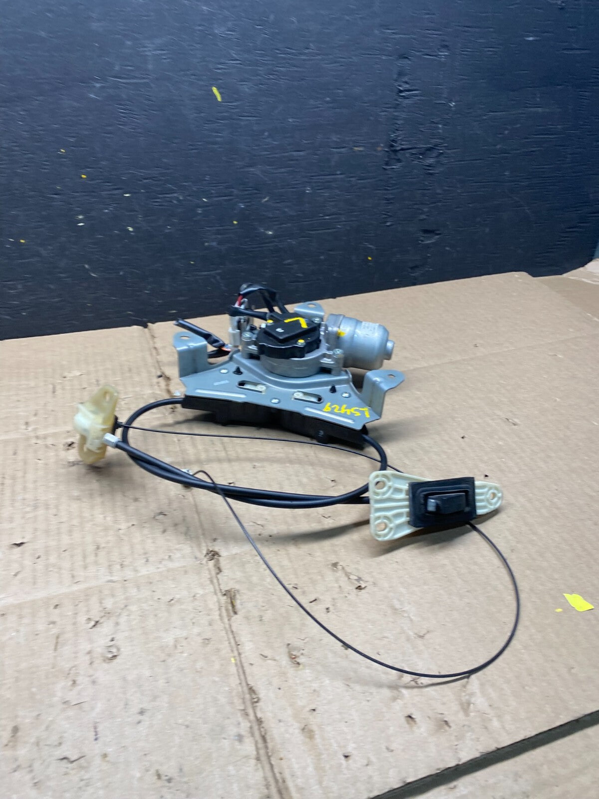 2011 to 2017 Nissan Quest Rear Left Side Power Sliding Door Motor Wire OEM L54293