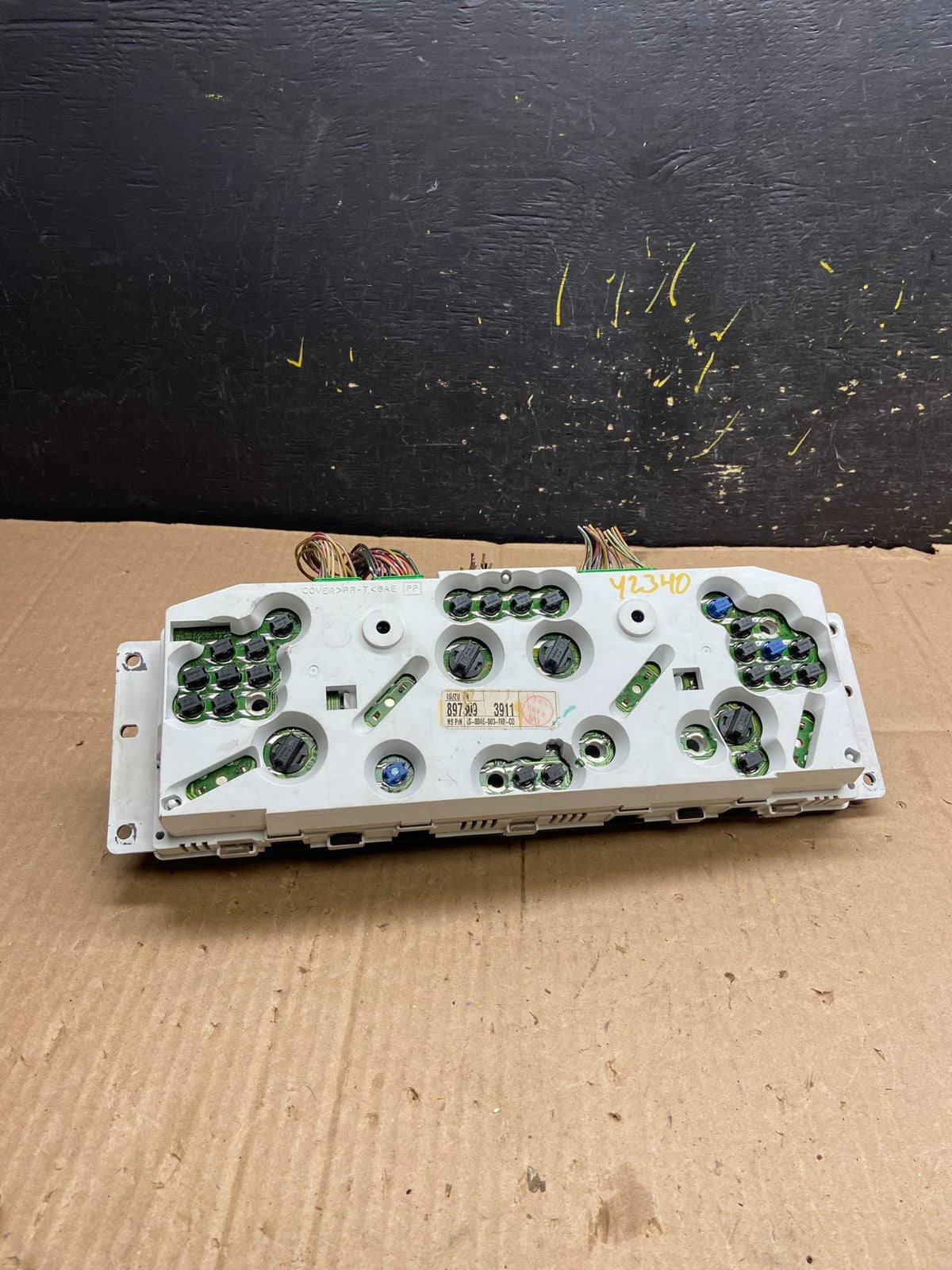 2003 Isuzu Rodeo Speedometer Cluster Gauge OEM Y2340 DG4