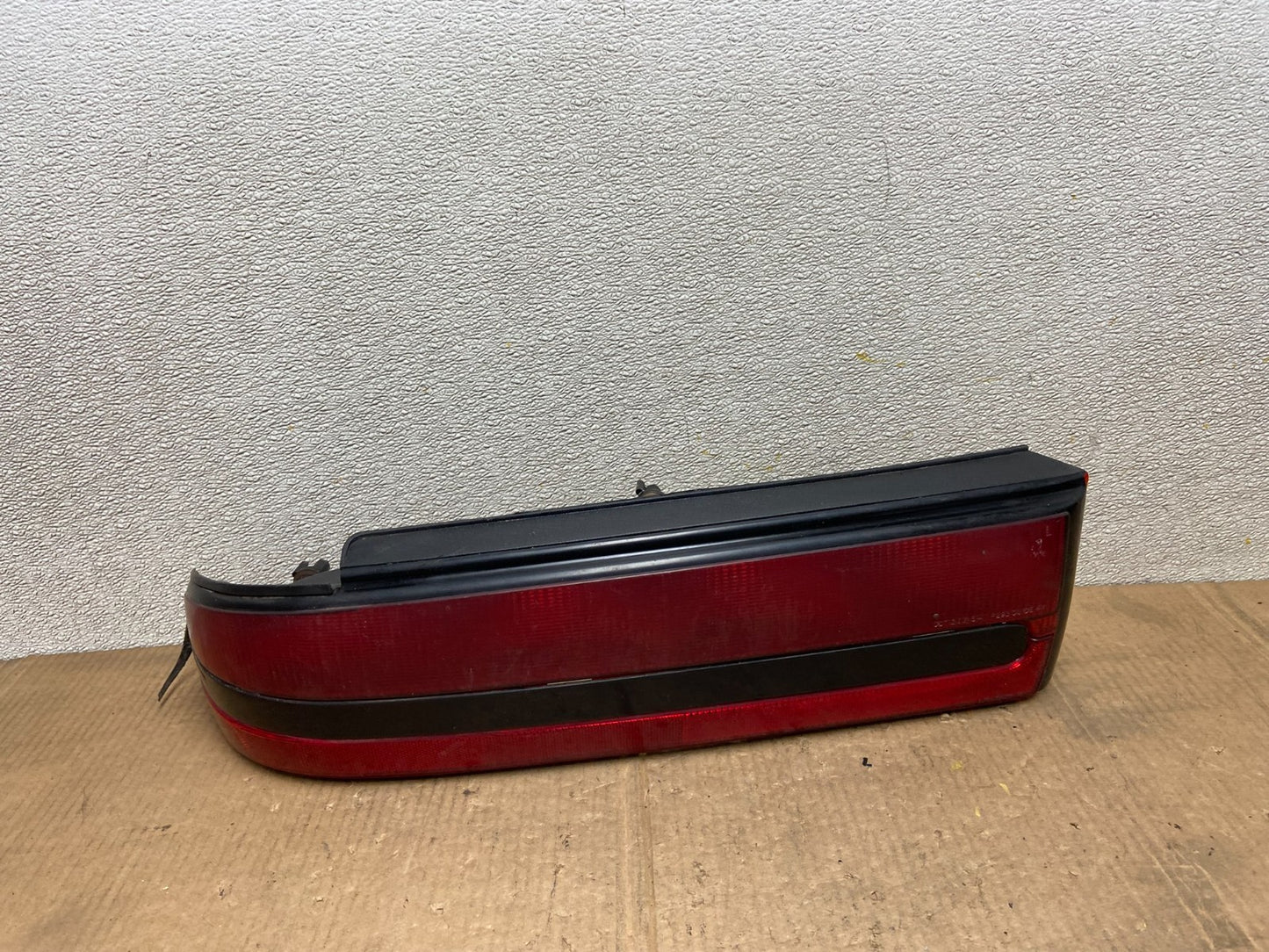 1993 1994 Buick Regal 4 Door Sedan Left Driver Side Tail Light AA64150