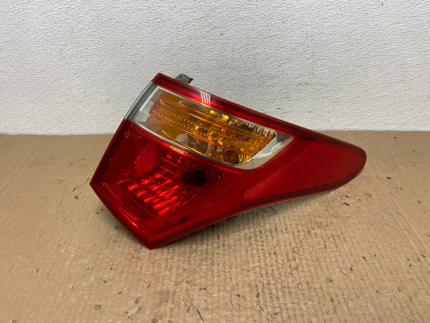 2007 to 2012 Hyundai Veracruz Tail Light Right Passenger RH OEM AC4096 LK0