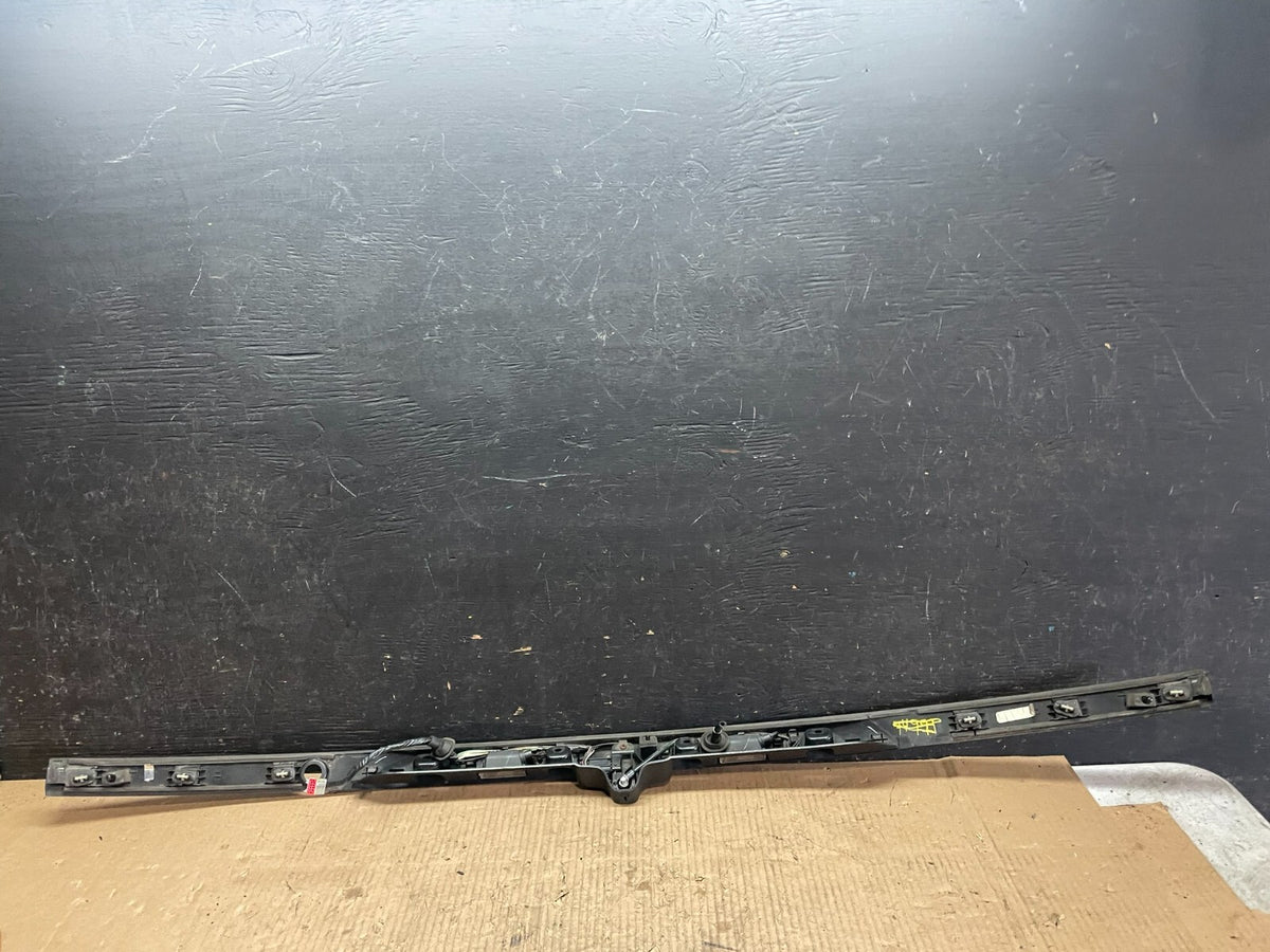 2016 2019 Ford Explorer Interceptor Rear Tailgate Molding With Camera M6136 DG4