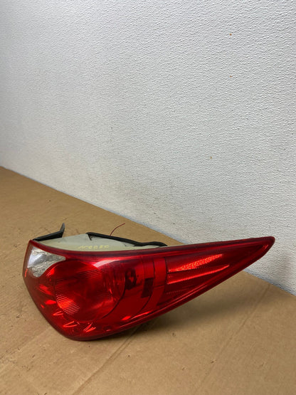 2011 2012 2013 Hyundai Sonata Right Passenger RH Tail Light AC8585 LK1