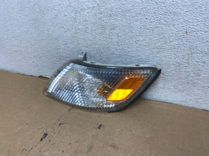 1997 to 1999 Lexus ES300 Left Driver LH Side Turn Signal AG2173 DW1