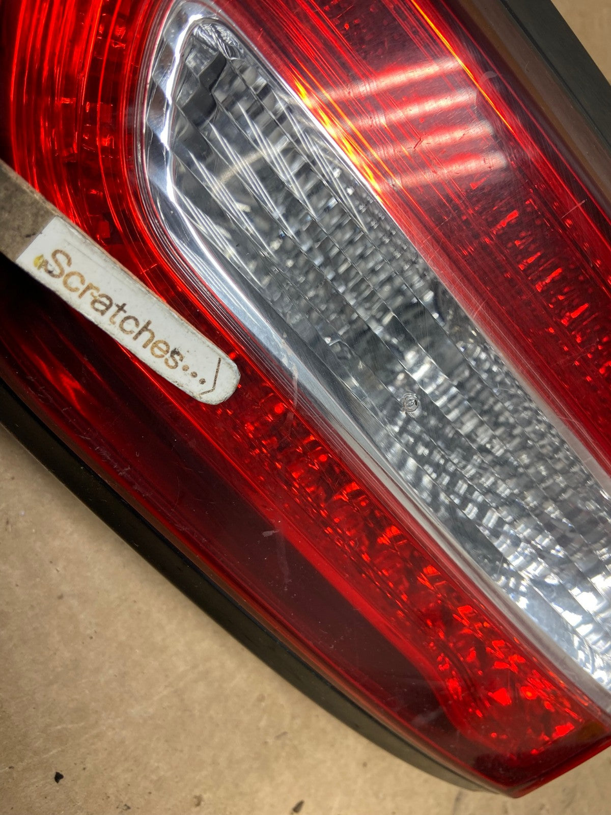 2014 to 2018 Jeep Cherokee Right Passenger Rh Inner Tail Light AH8450 LK3