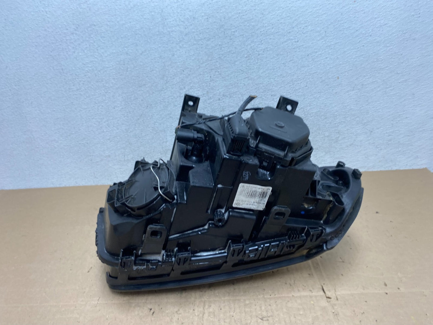 2007 to 2010 BMW X3 Left Driver Side Headlight HID Xenon AE6465 DW4