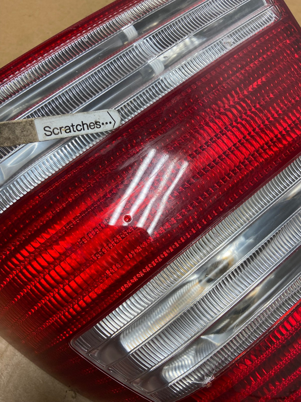 2004 to 2005 Volkswagen Jetta Right Passenger RH Side Tail Light AD9145 LK3