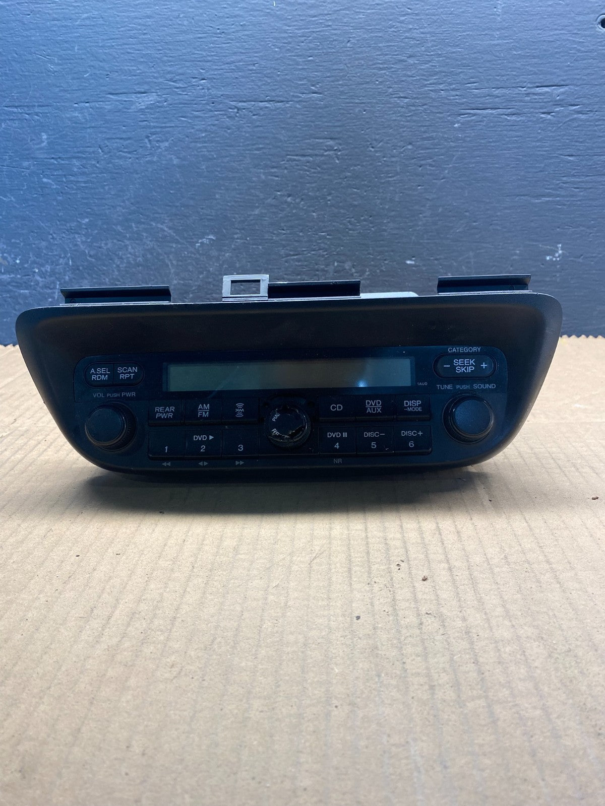 2005 to 2010 Honda Odyssey Am Fm Cd Player Radio Receiver ac7863 DG0