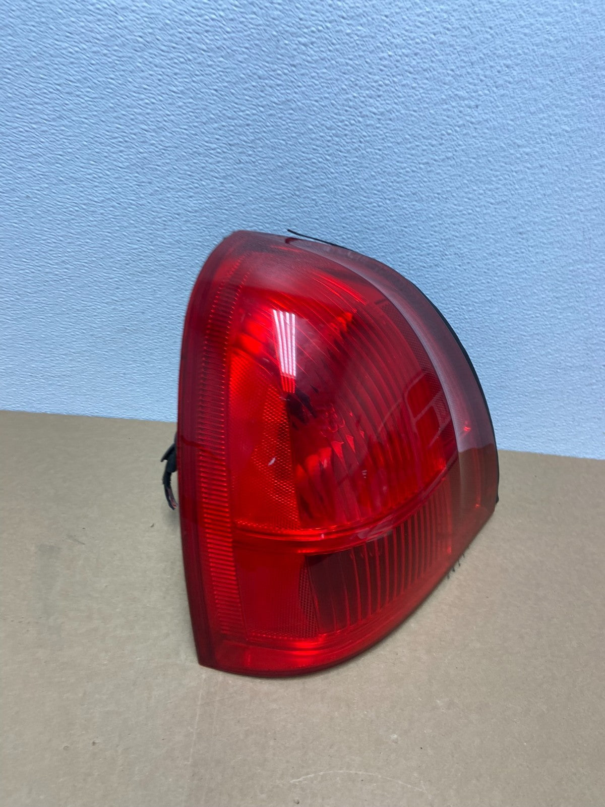 2003 to 2011 Lincoln Town Car Left Driver Lh Side Tail Light OEM AB9958 DW2