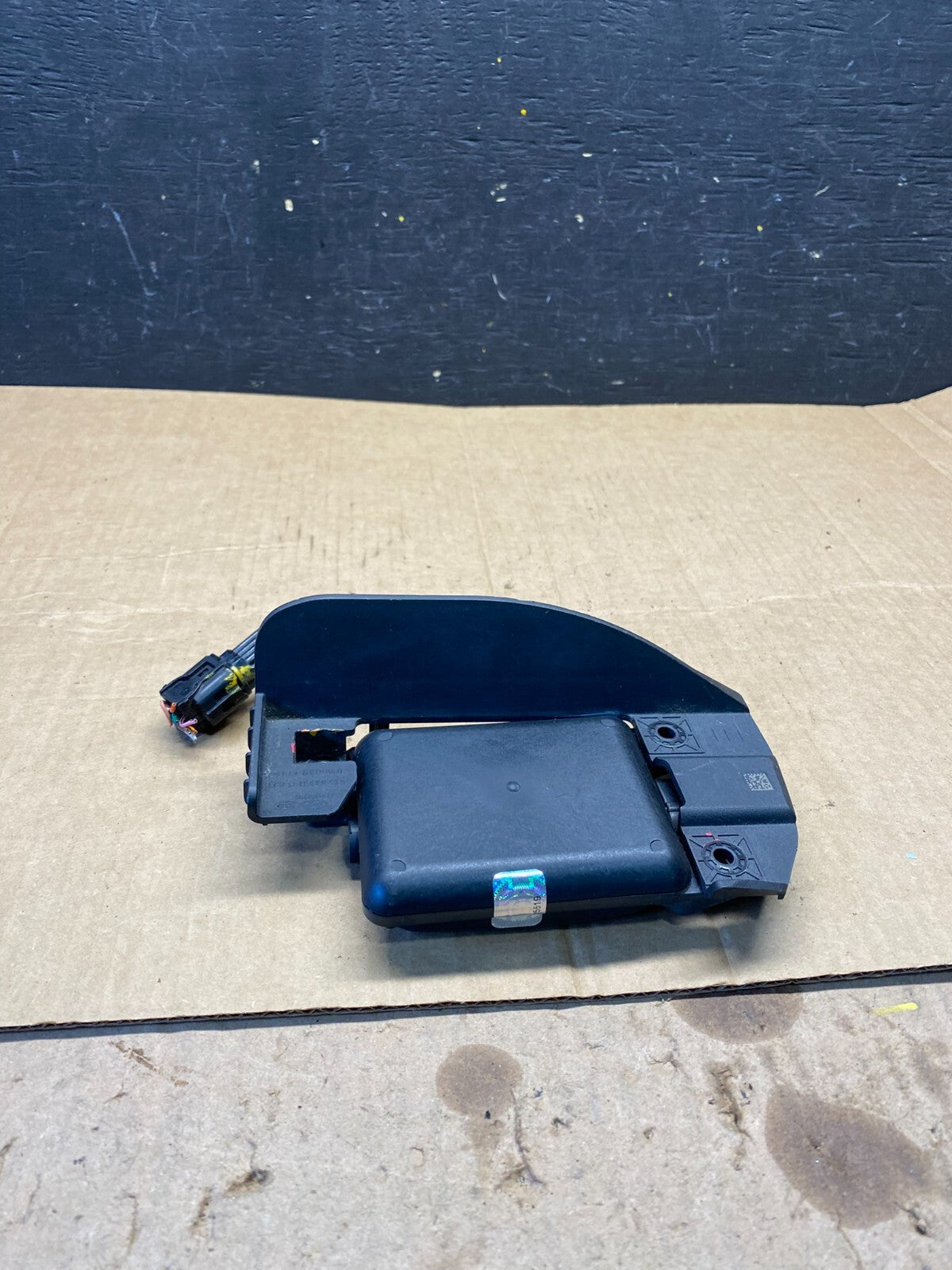 2017 to 2018 Kia Forte Left Rear Blind Spot Radar Sensor Module M1776 DG1