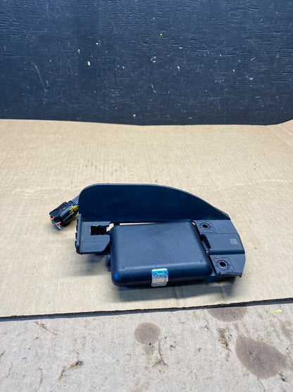 2017 to 2018 Kia Forte Left Rear Blind Spot Radar Sensor Module M1776 DG1