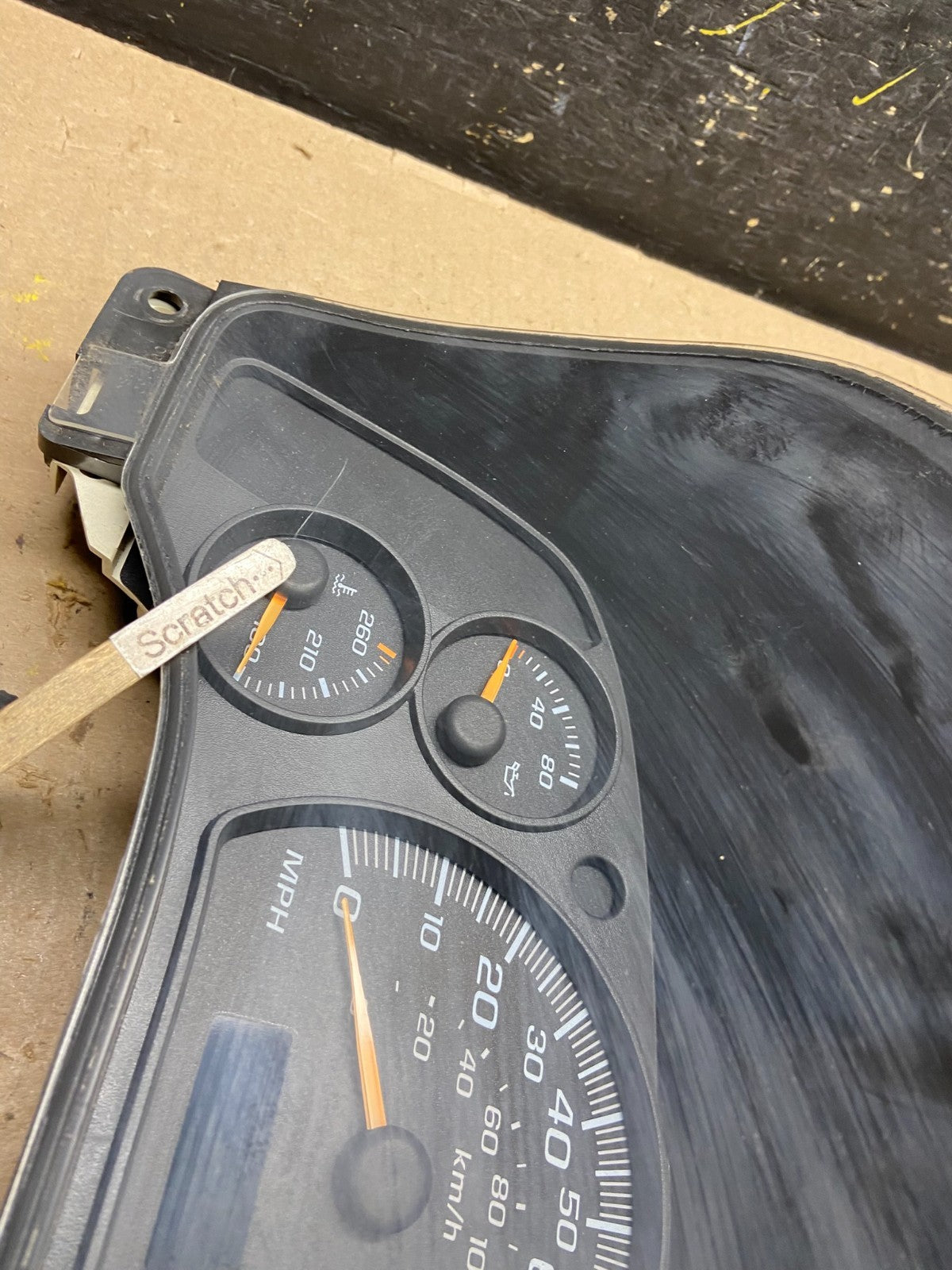 2003 to 2007 Chevrolet Express Speedometer Cluster Gauge 25755008 AC6777 DG1