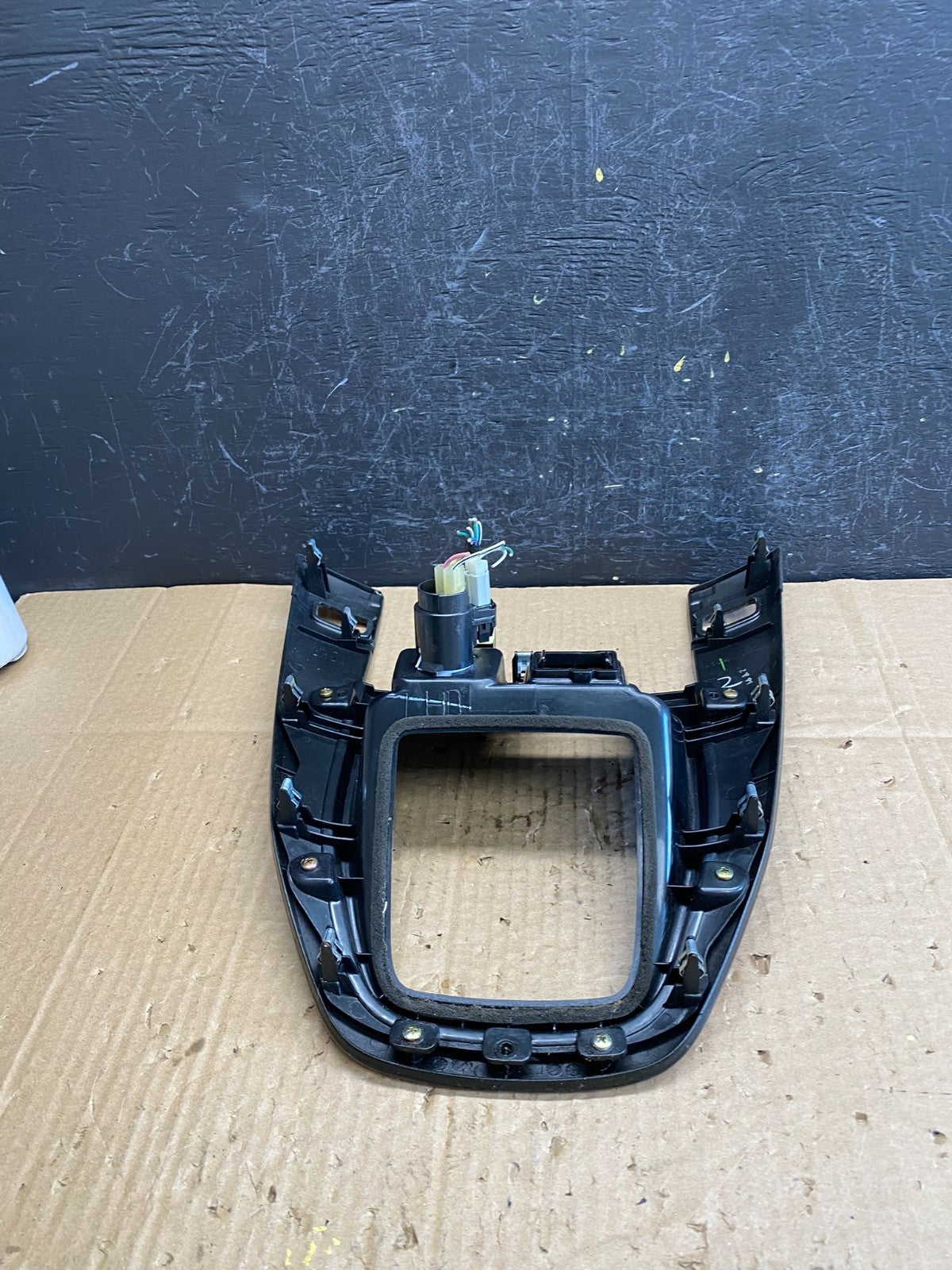 1999 to 2003 Lexus RX300 dash Console Center Shifter Floor Bezel AC9585 DG4