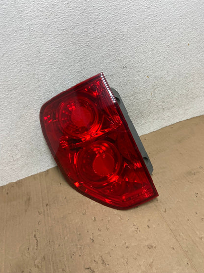 2003 2004 2005 Honda Pilot Left Driver LH Side Tail Light AE9195 LK2