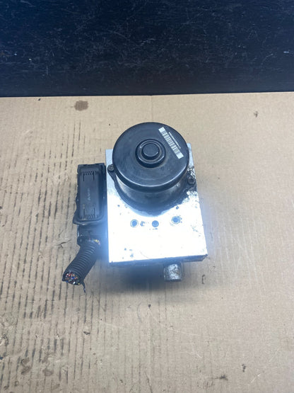 2004-2012 Nissan Titan 4WD ABS Anti-Lock Brake Pump Module 47660-ZR20B AC90092