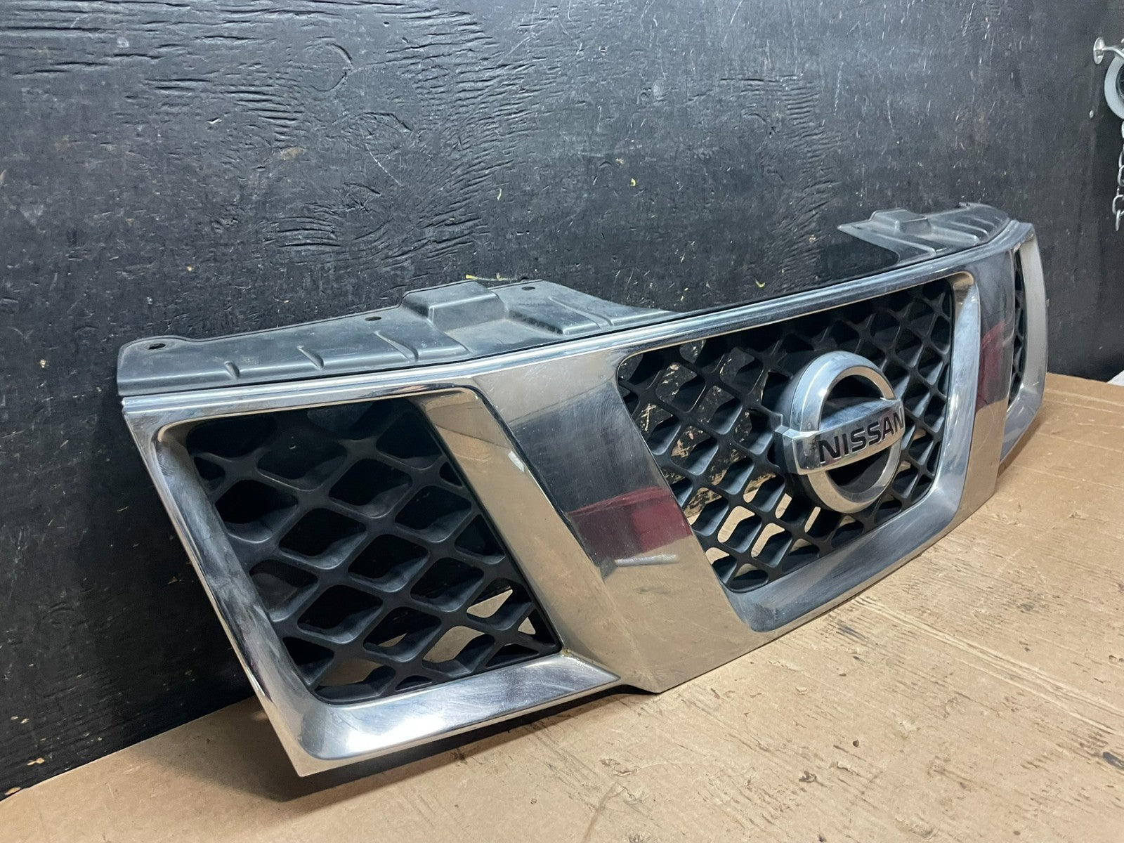 2005 2006 2007 Nissan Pathfinder Chrome Front Upper Grill Grille Oem Z5856 DG1