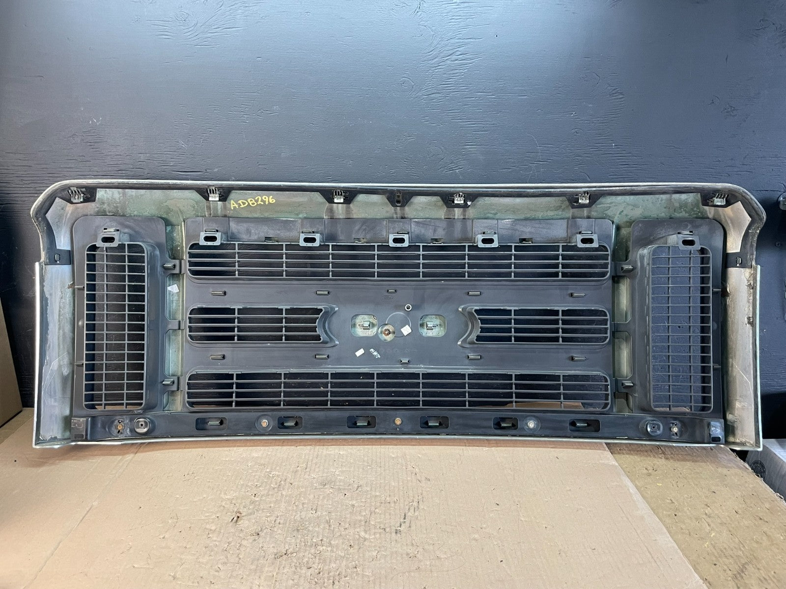 2008 2009 2010 Ford F250 F350 SD Front Upper Grill Grille ad8296 DG5