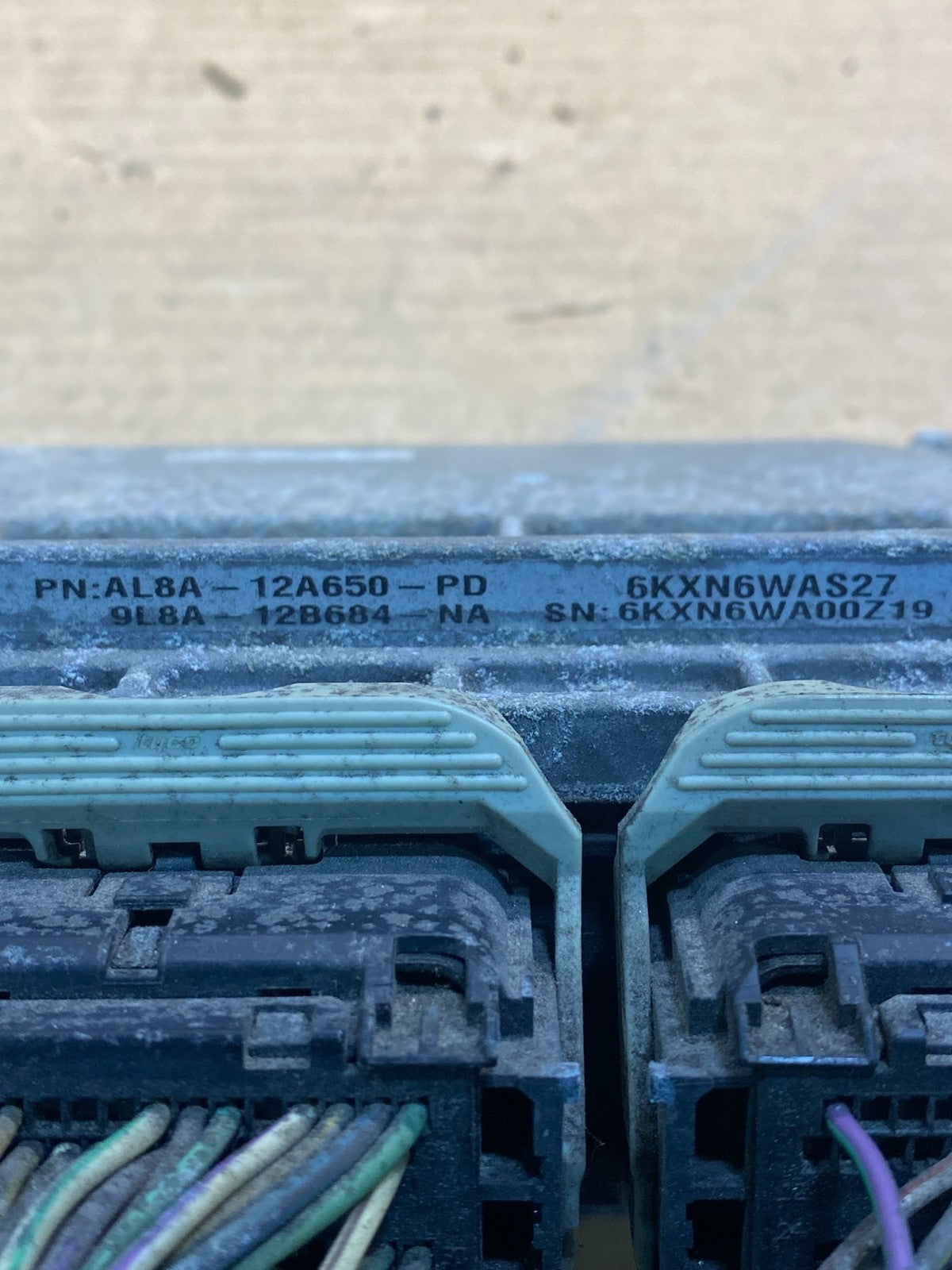 2010 - 2011 Ford Escape 3.0L Engine Control Unit ECU Computer Module ac8689 DG2
