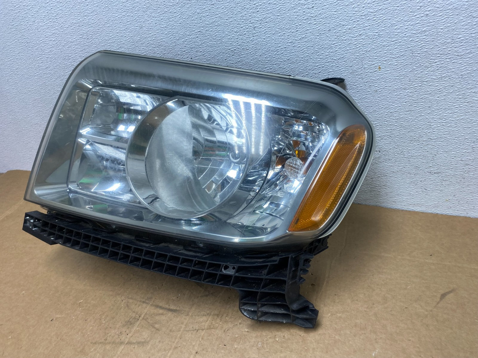 2009 2010 2011 Honda Pilot Left Driver LH Halogen Headlight AD6296 DW1