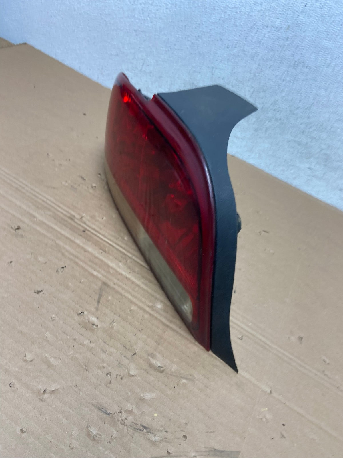 1998 - 2002 Oldsmobile Intrigue Left Driver LH Side Tail Light AD4212 LK1