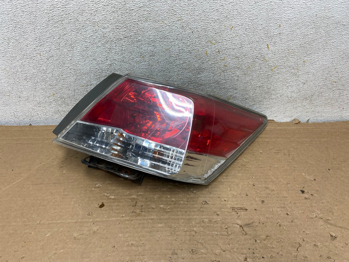 2008 to 2012 Honda Accord Sedan Tail light Right Passenger RH DEPO AH8970 LK0