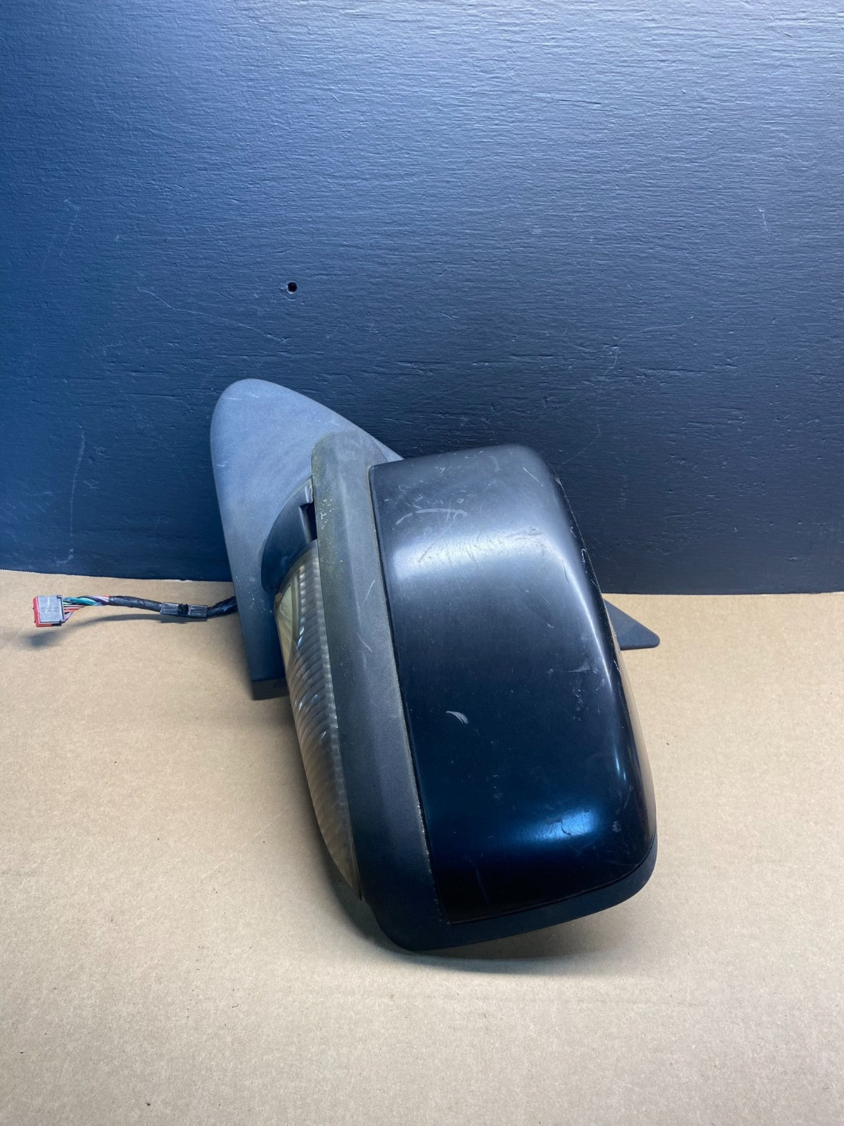 2003 to 2006 Lincoln Navigator Left Driver View Heated Door Mirror AB7153 DW0