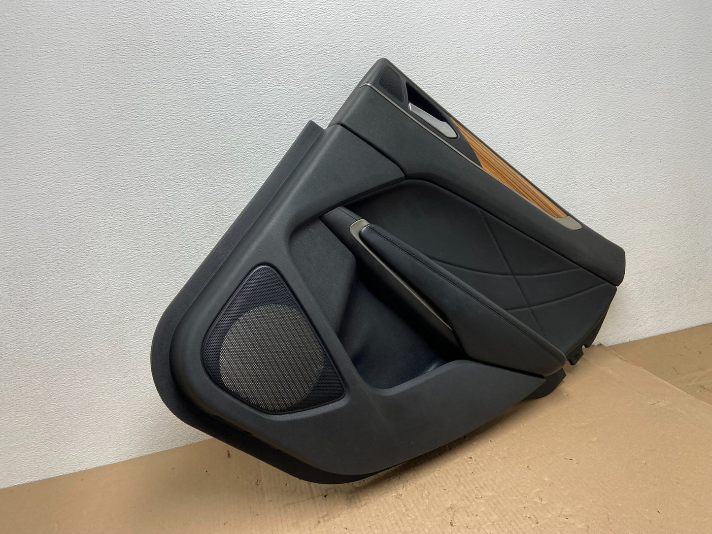 2015 to 2019 Lincoln MKC Rear Right Passenger RH Side Trim Door Panel ae8778 DG2