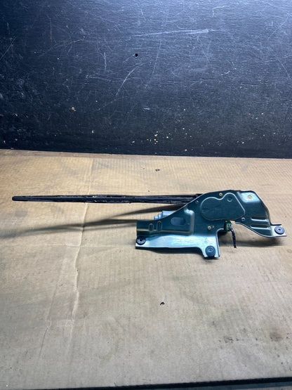 2009 to 2013 Subaru Forester Rear Windshield Washer Wiper Motor Y4519 PS4