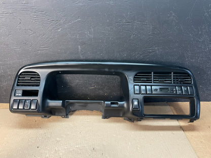 2000 to 2001 Isuzu Trooper Speedometer Radio Air Vent Bezel Trim AE3337 DG0