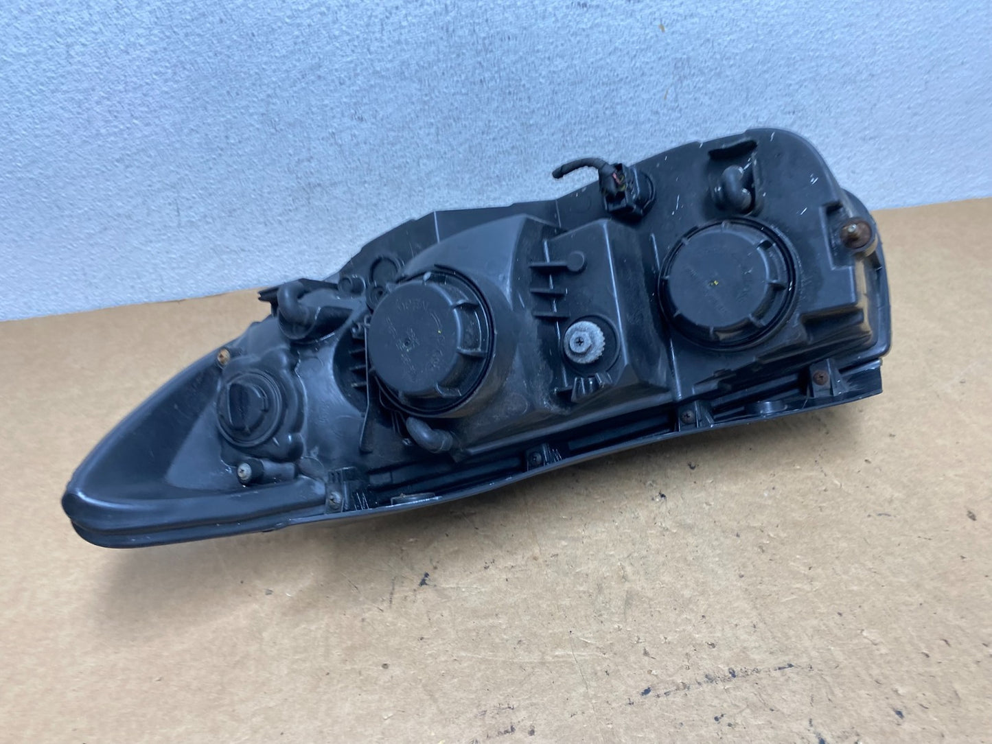 2007 2008 2009 Hyundai Santa Fe Right Passenger Halogen Headlight AD5232 DW5