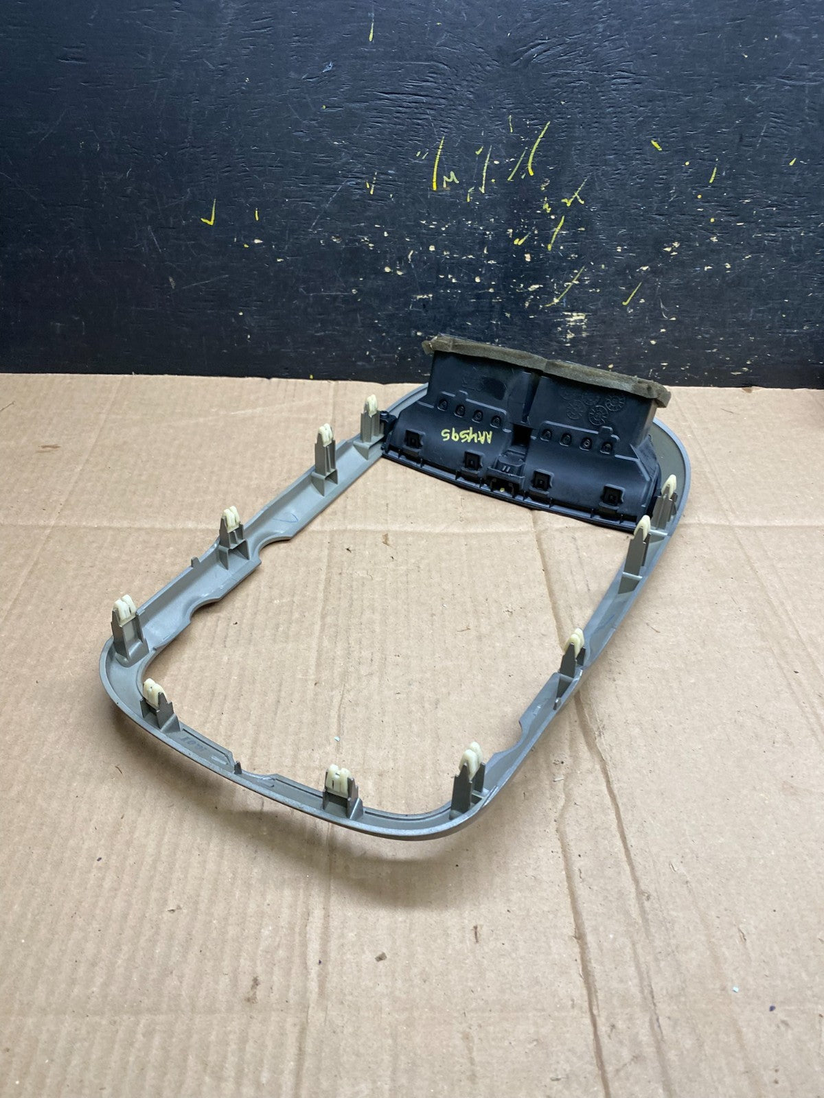 2013-2016 Chevrolet Malibu Center Radio Switch Air Vent Trim Bezel aa4595 DG4