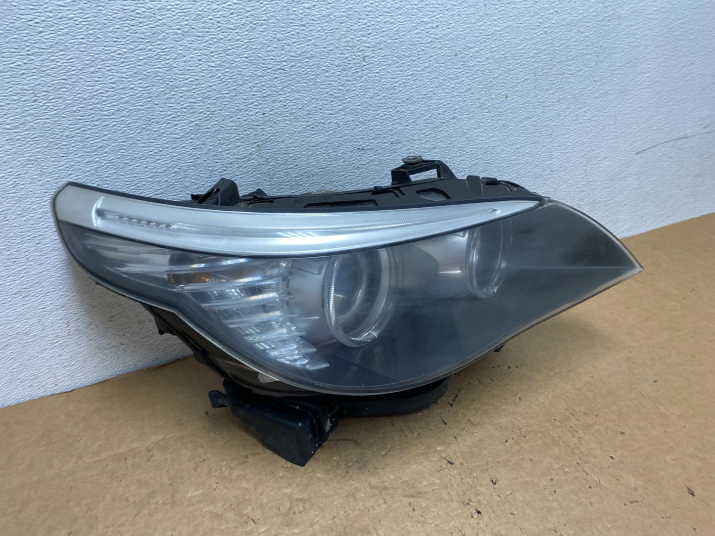 2008 to 2010 Bmw 5 Series 528i Halogen Right Headlight AD5231 DW2
