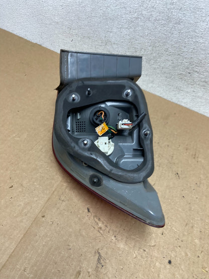2006-2008 Kia Optima Right Passenger RH Side Tail Light af9743 DG5