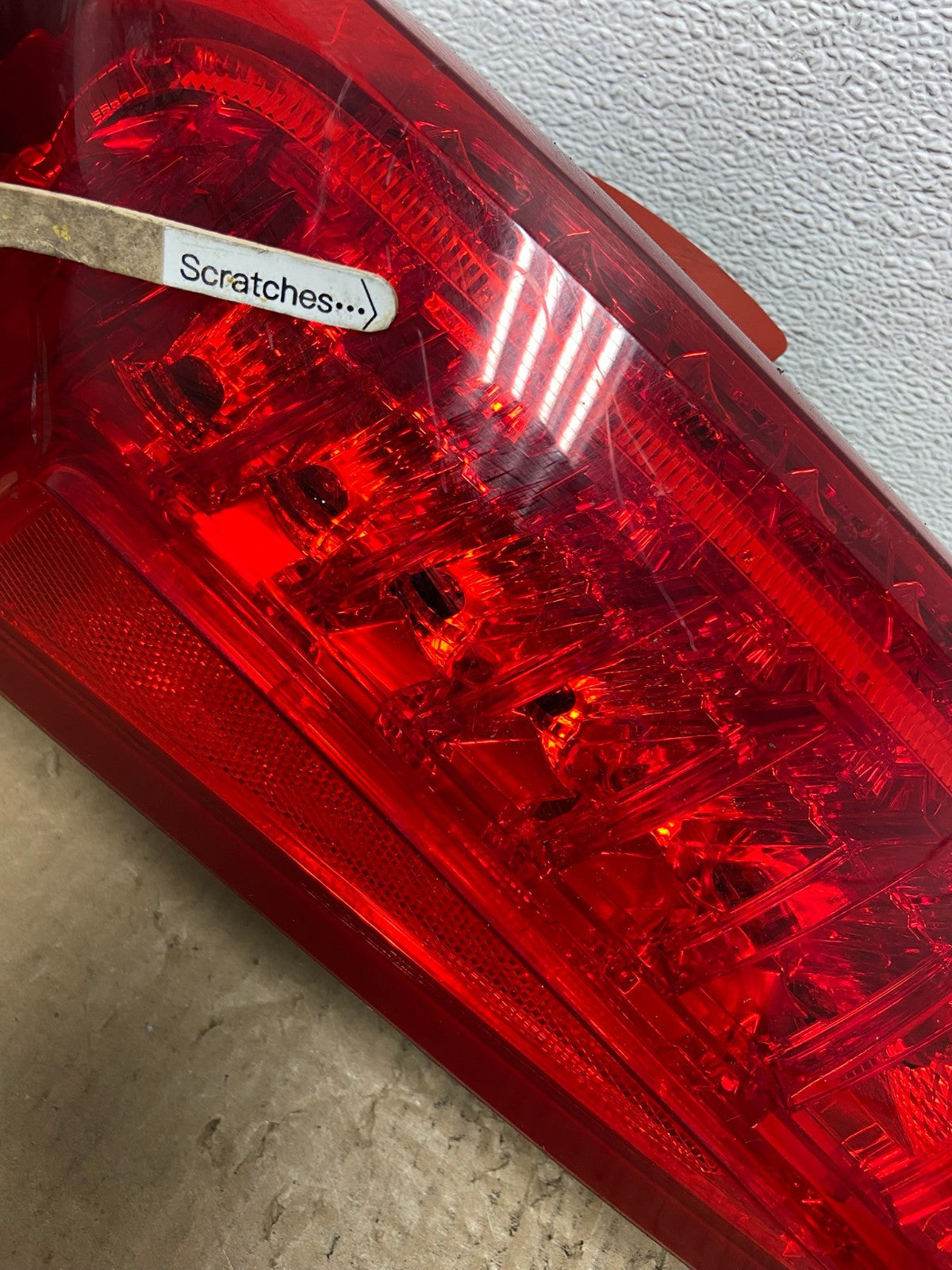 2010 to 2016 Cadillac Srx Left Driver Lh Side Tail Light OEM AC3987 LK3