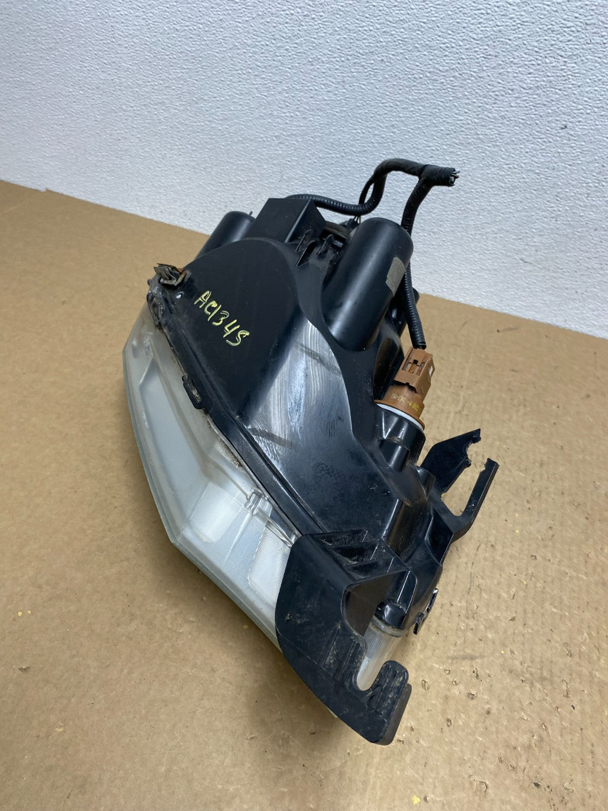 2008 2009 2010 2011 Ford Focus Left Driver Lh Headlight Halogen AC1345 DW9