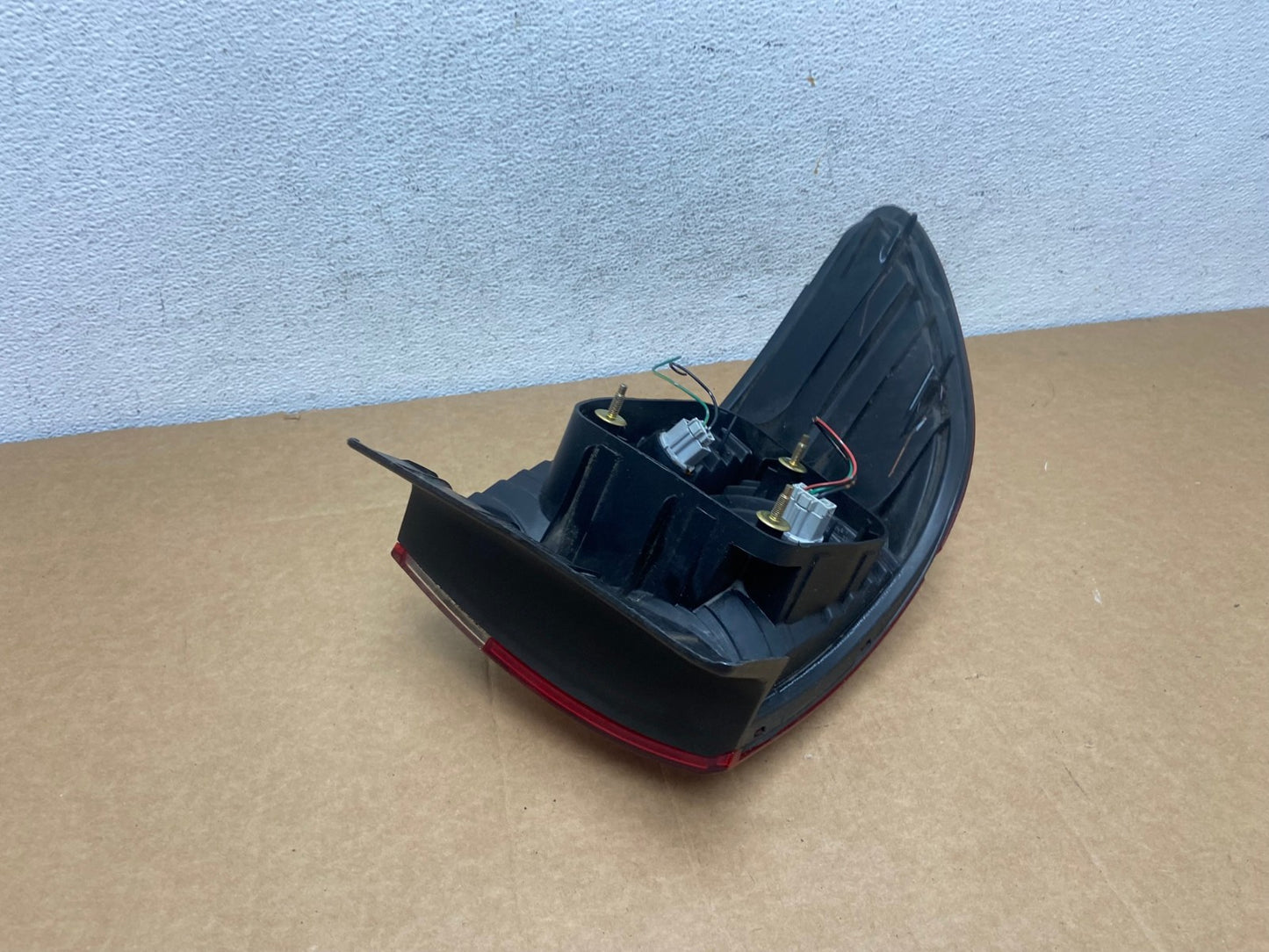 2001 to 2002 Honda Accord Sedan 4door Right Passenger Tail Light AD5292 LK6