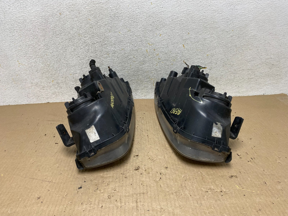 2001 2002 2003 Hyundai Elantra Left+Right Side Set Halogen Headlights AH5961 DW11