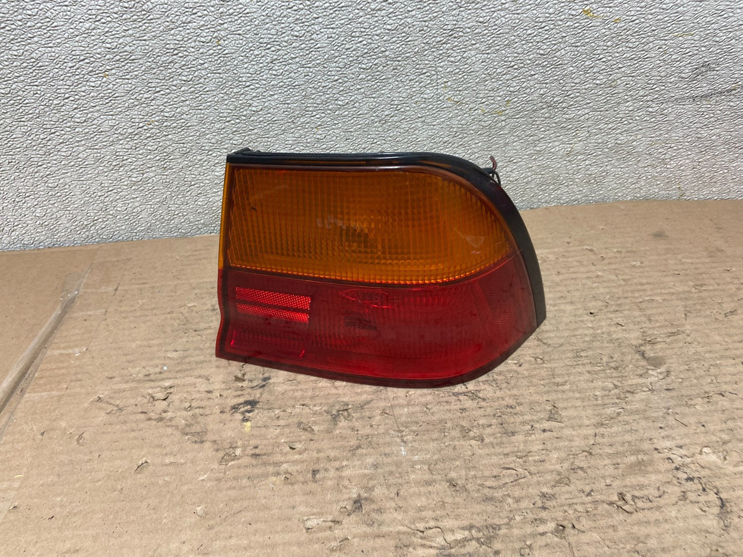 1995 1996 Nissan Maxima Right Passenger RH Side Tail Light OEM AA9670 LK0